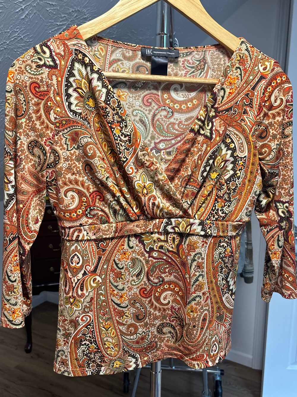 y2k whimsigoth fall paisley bohemian 3/4 sleeve top with surplice neckline. SM